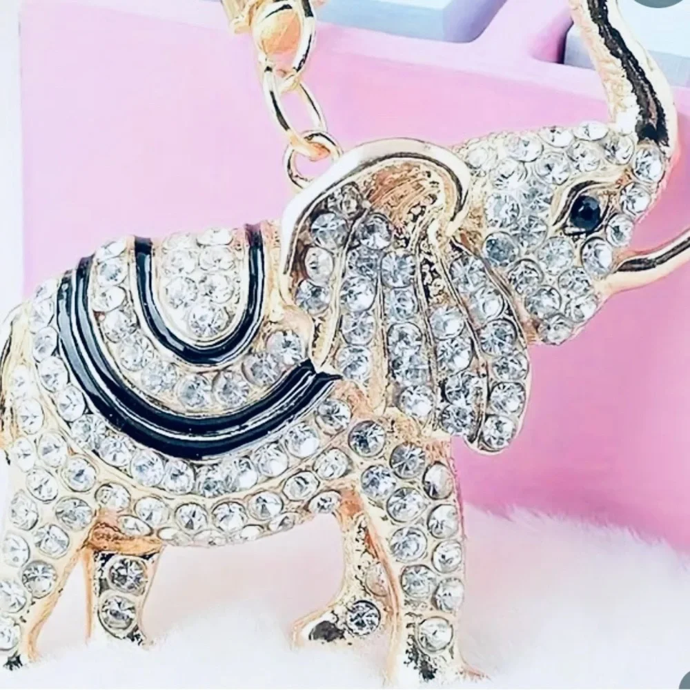 Elegant Gold Tone Elephant Keychain